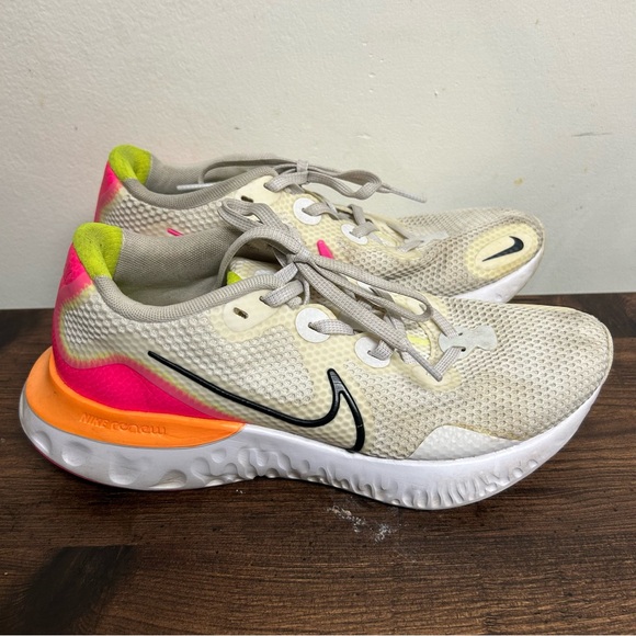 Nike Renew Run Platinum Pink Blast Women's Size 8 CK6360-005 - Picture 1 of 10